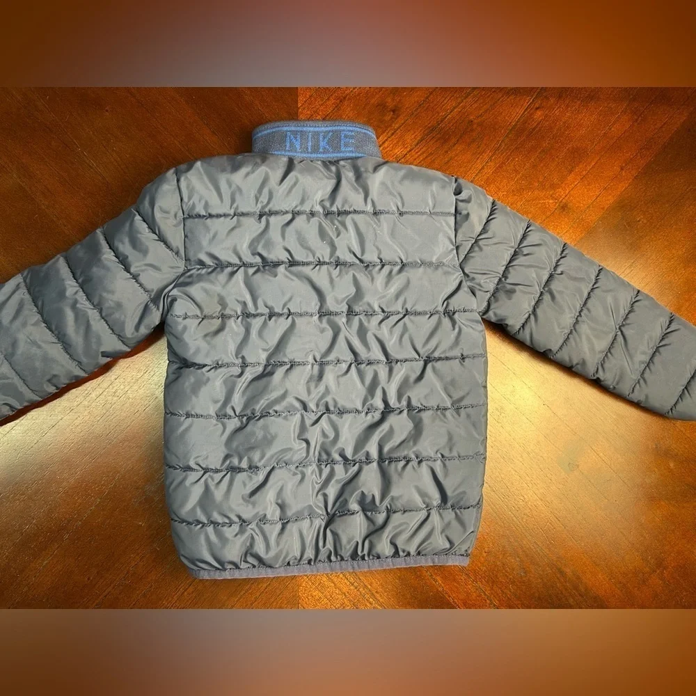 Nike stylish puffer